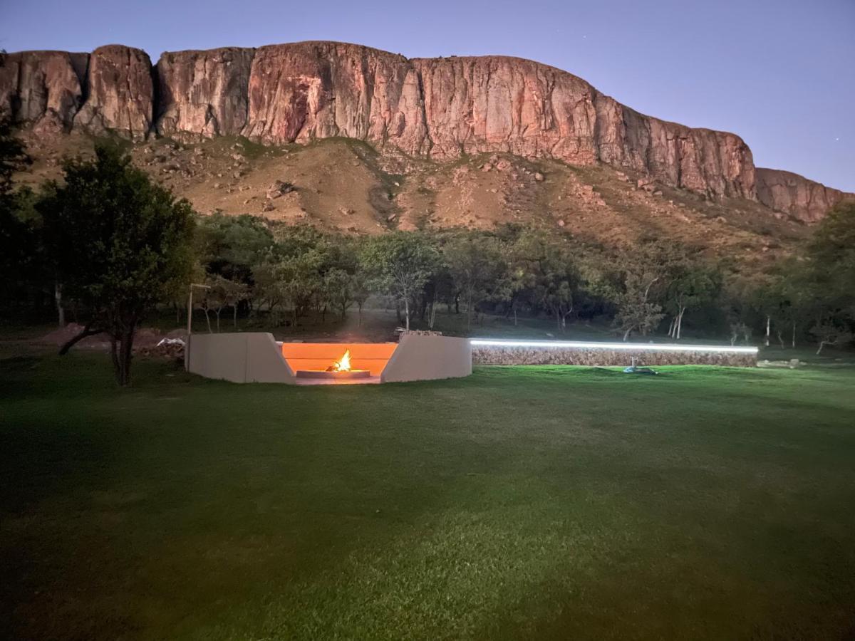 ת'אבזימבי Kransberg Country Lodge Guest Farm מראה חיצוני תמונה