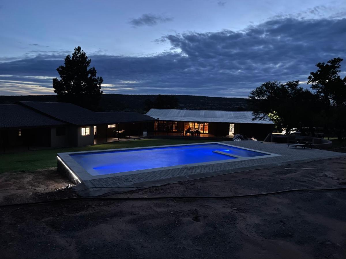 ת'אבזימבי Kransberg Country Lodge Guest Farm מראה חיצוני תמונה